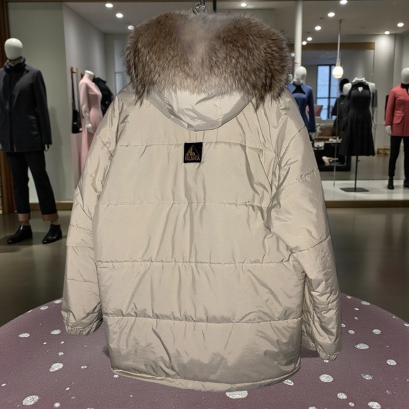 Luxurious Cream Puffer Jacket with Fur Hood EUC for women size 16 - Picture 9 of 16